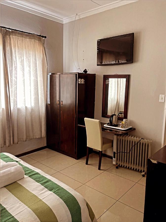Ethithiya Boutique Guesthouse Windhoek Ngoại thất bức ảnh