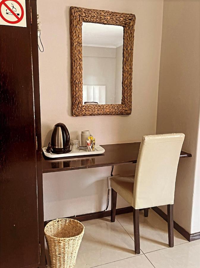 Ethithiya Boutique Guesthouse Windhoek Ngoại thất bức ảnh