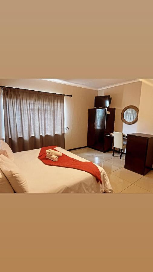 Ethithiya Boutique Guesthouse Windhoek Ngoại thất bức ảnh