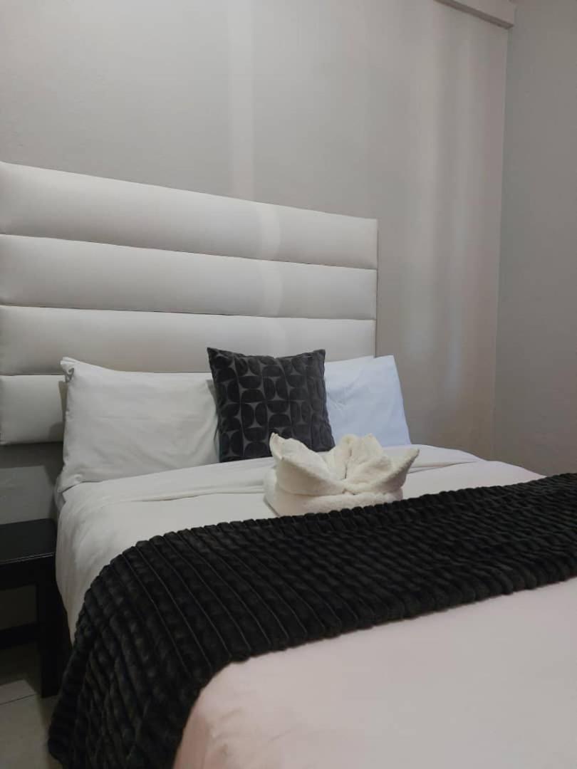 Ethithiya Boutique Guesthouse Windhoek Ngoại thất bức ảnh