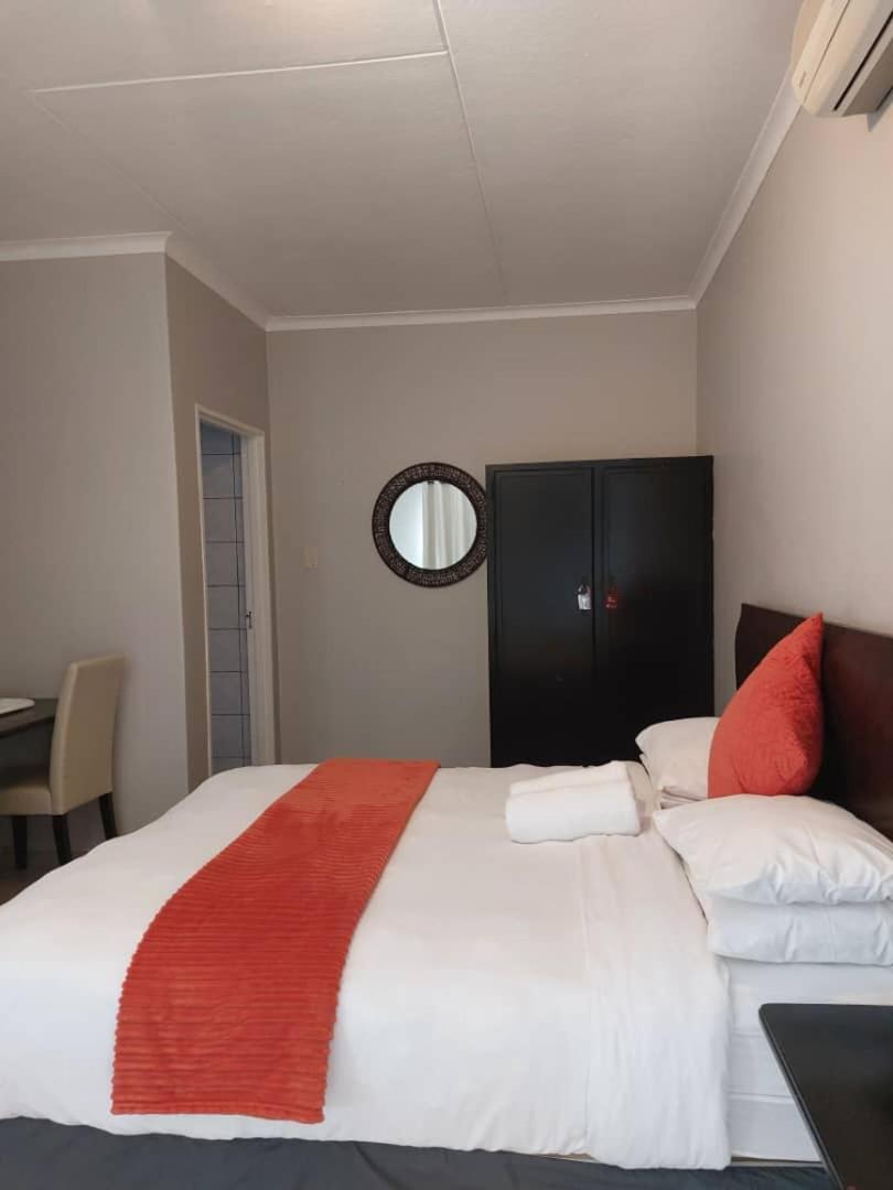 Ethithiya Boutique Guesthouse Windhoek Ngoại thất bức ảnh