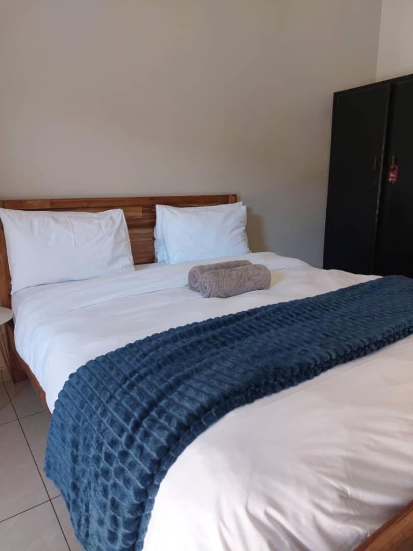 Ethithiya Boutique Guesthouse Windhoek Ngoại thất bức ảnh