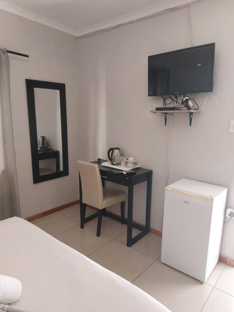 Ethithiya Boutique Guesthouse Windhoek Ngoại thất bức ảnh
