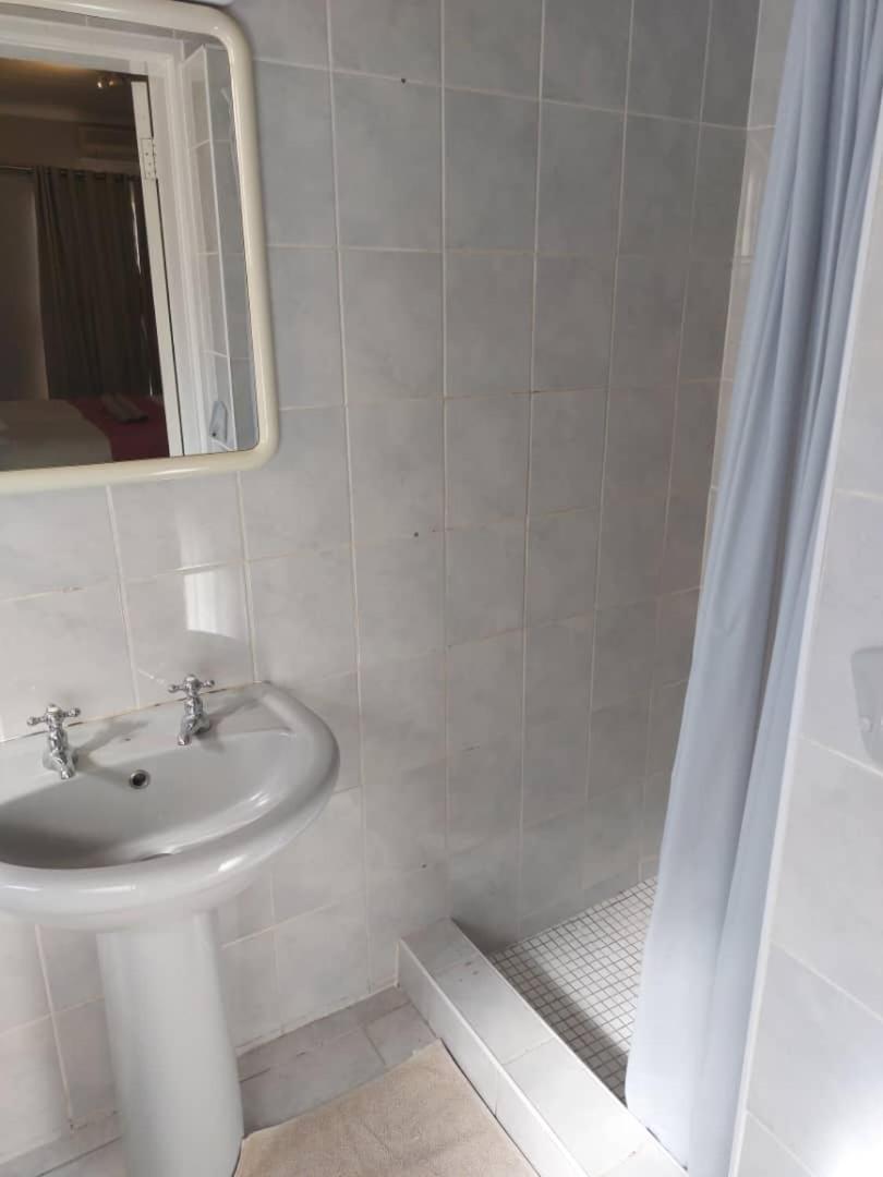 Ethithiya Boutique Guesthouse Windhoek Ngoại thất bức ảnh