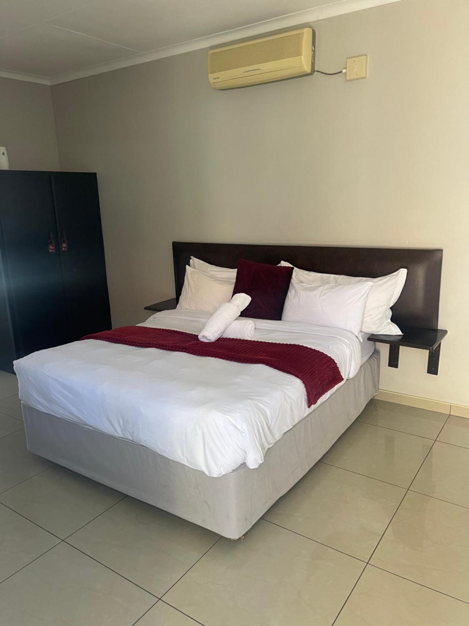 Ethithiya Boutique Guesthouse Windhoek Ngoại thất bức ảnh